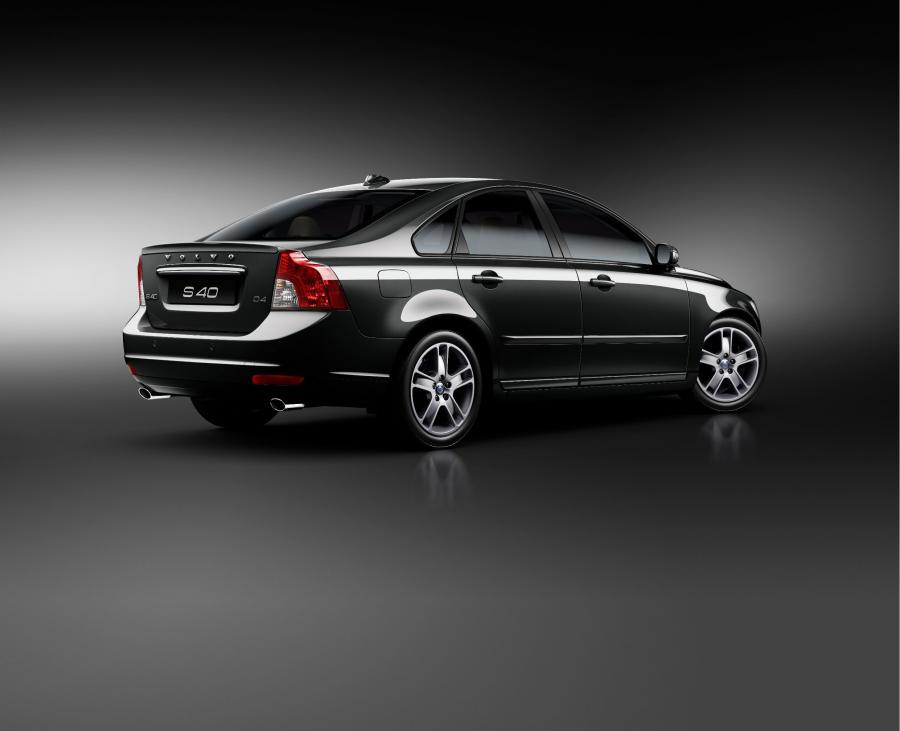  Volvo S40 2008 года  (фото 22 из 105)